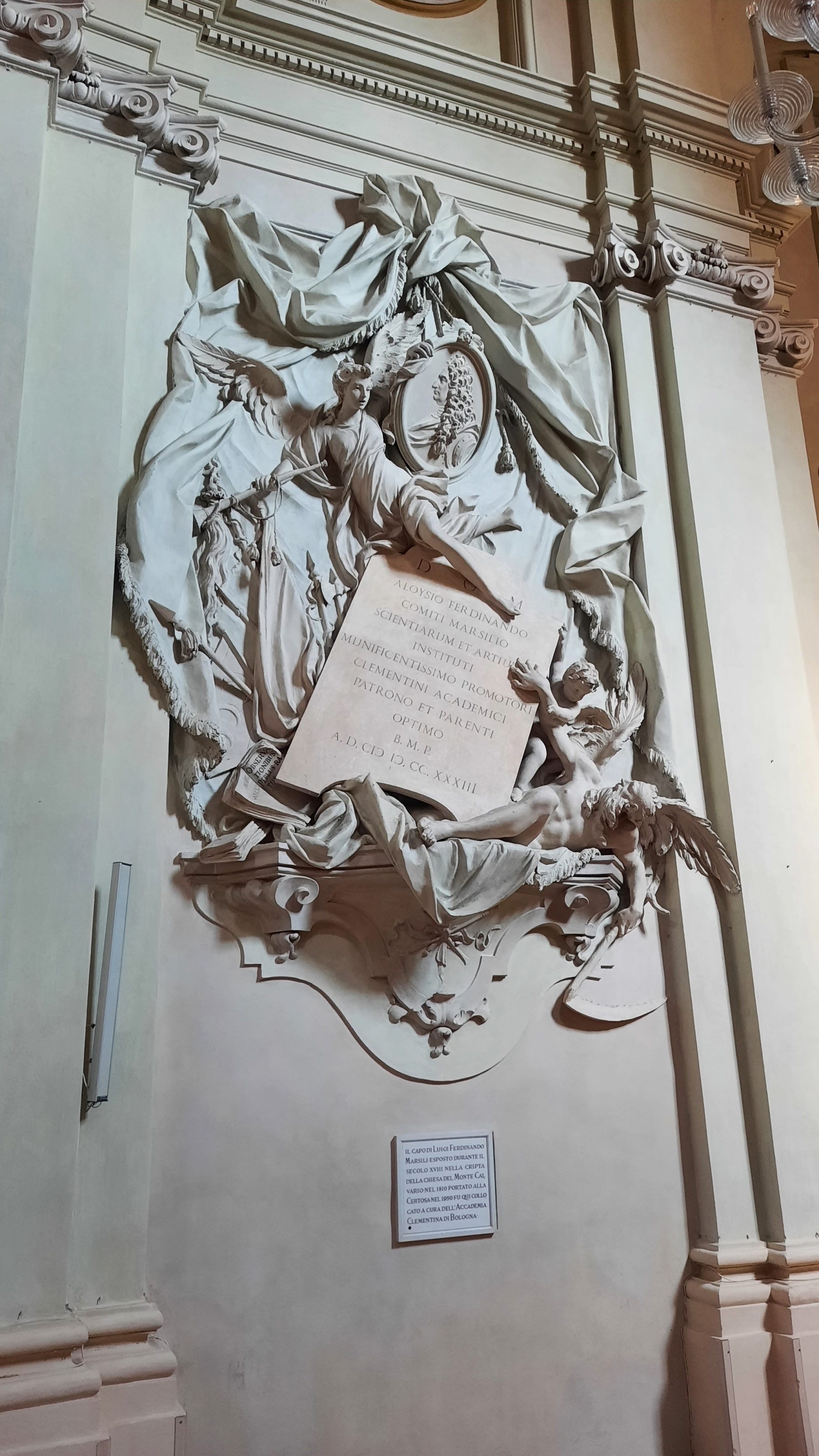 Luigi Ferdinando Marsili's monument and head, Basilica di San Domenico, Bologna - 02.jpg